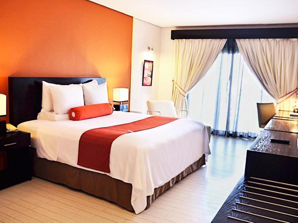 Thunderbird Resorts - Poro Point San Fernando City  Kültér fotó